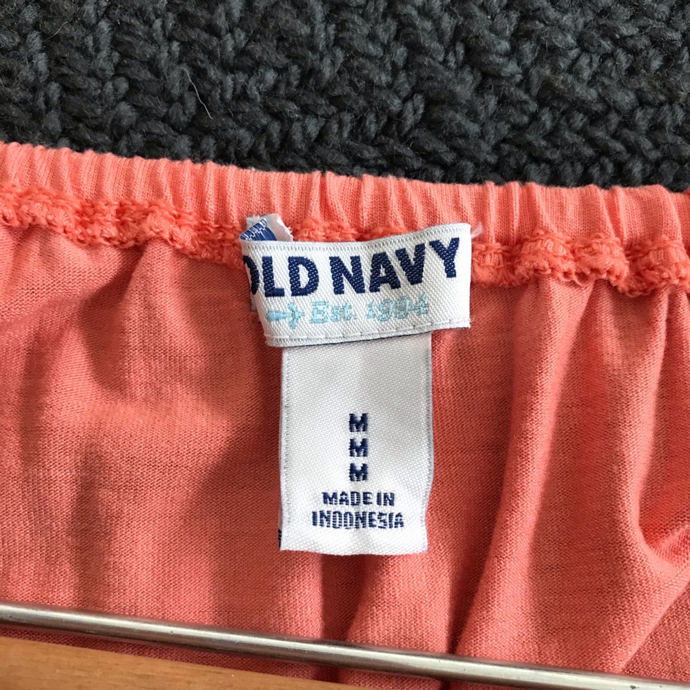 Old Navy Orange Embroidered Top.  Size Medium. EUC. - Picture 3 of 3